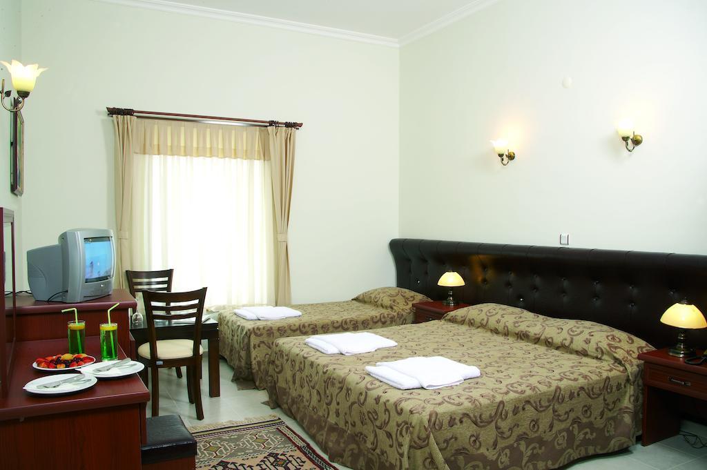 Bacahan Hotel Altinoluk Room photo